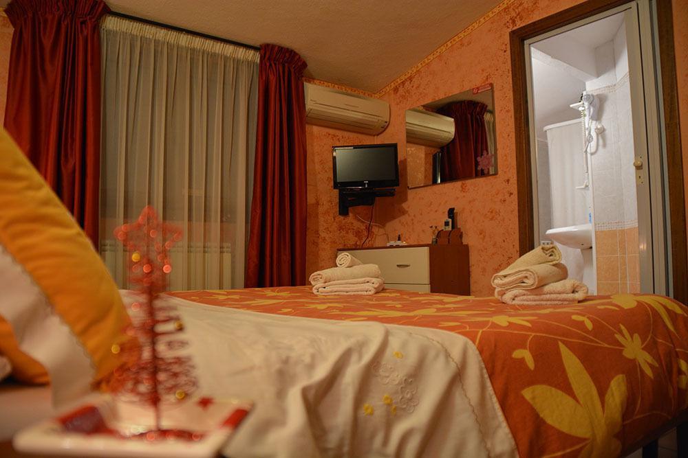 B&B Fantar House Carbonia Exterior foto