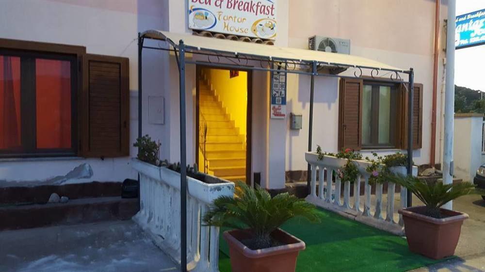 B&B Fantar House Carbonia Exterior foto