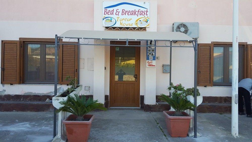 B&B Fantar House Carbonia Exterior foto